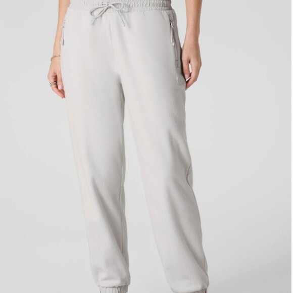 Vuori Pants - Vuori Aspen Jogger Wind Pro White NWT M